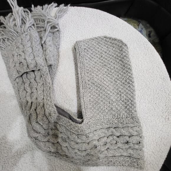 Inka's World 100% Wool Light Grey Hooded Chunky Scoodie Winter Handmade Scarf - Picture 3 of 4